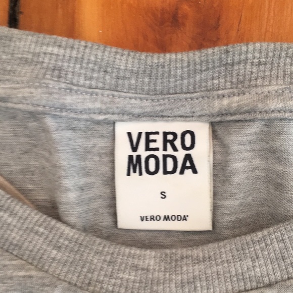 Veto Moda Grey Crop Striped/Sheer Shirt Size M - Picture 8 of 8